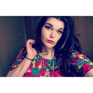 Meet your Posher, Amber